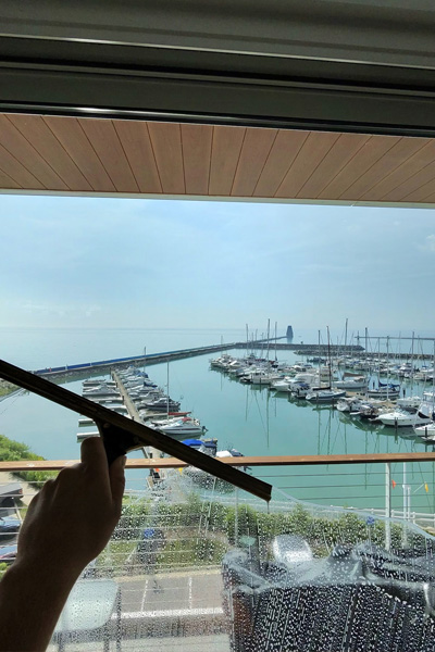 commercial window cleaning port washington wi